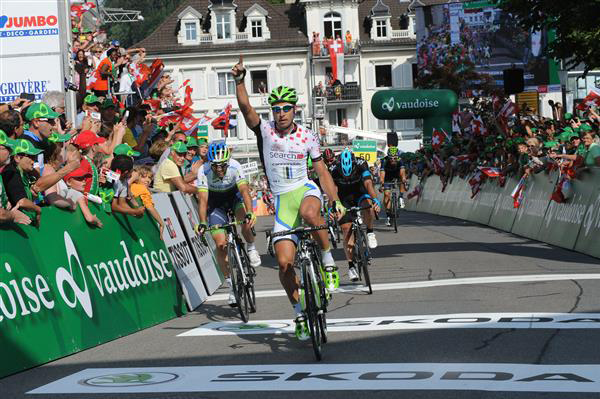 Peter Sagan wins stage 3